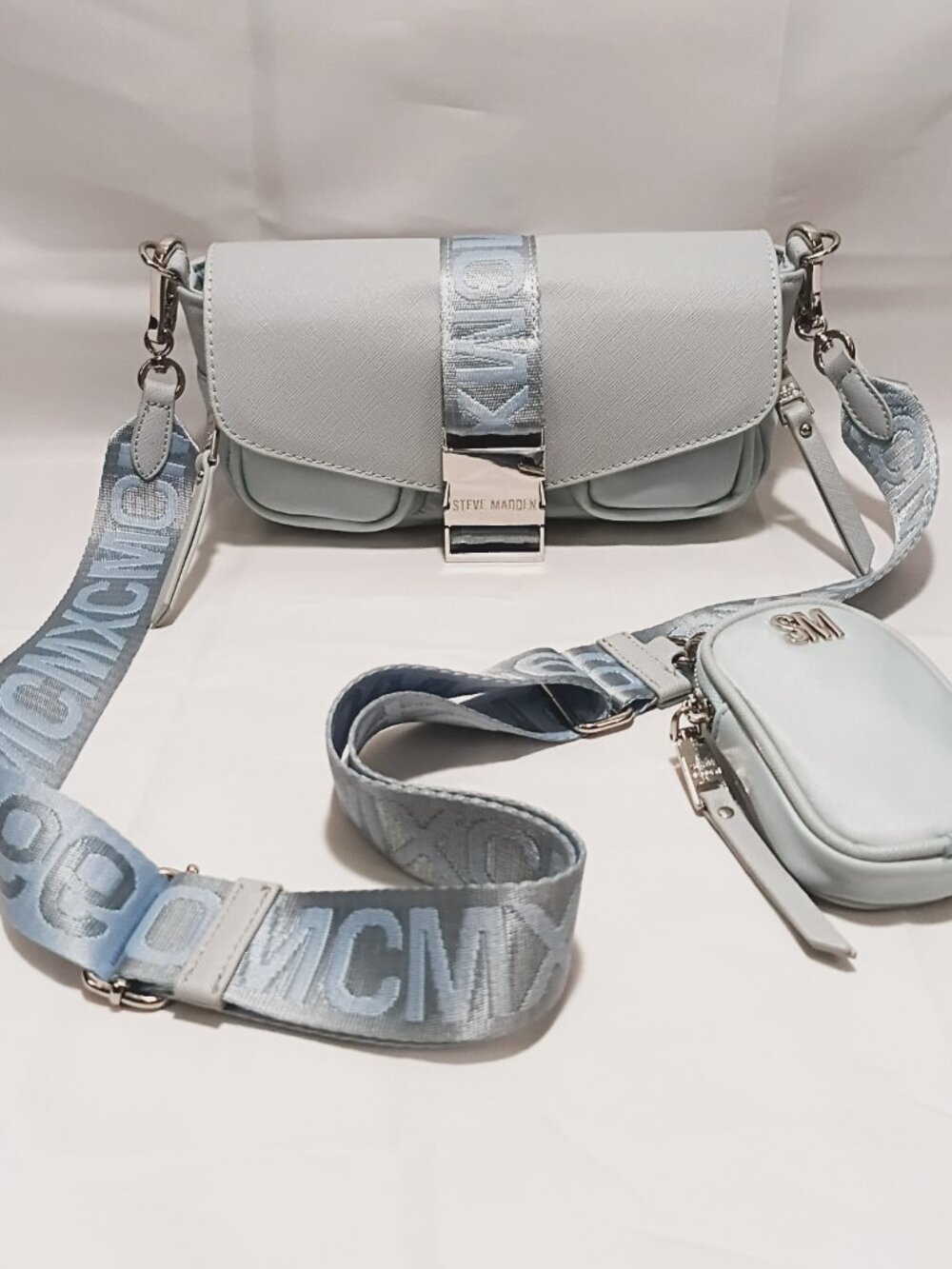 Steve Madden Bmove Utility Crossbody Bag and Pouch, EUC/LNC🩵